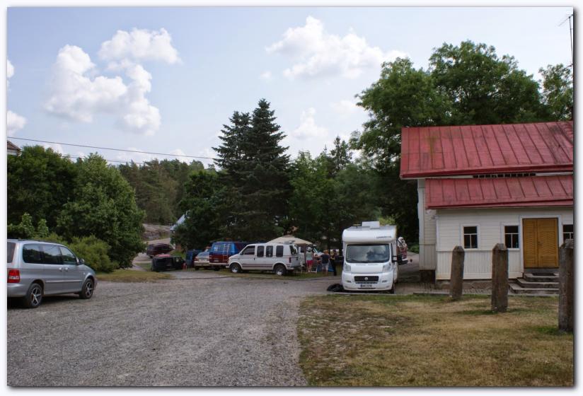 802x537 pixels (72K)